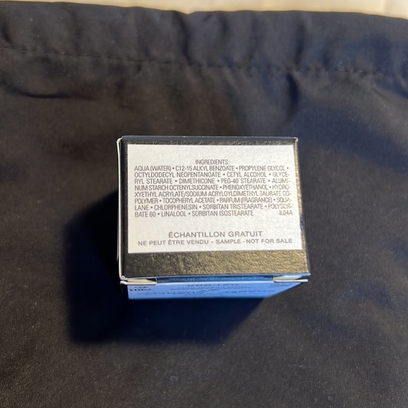 SALE!!! Chanel Set - Mascara, Lip Color & Body Cream in a Pouch - Picture 8 of 11